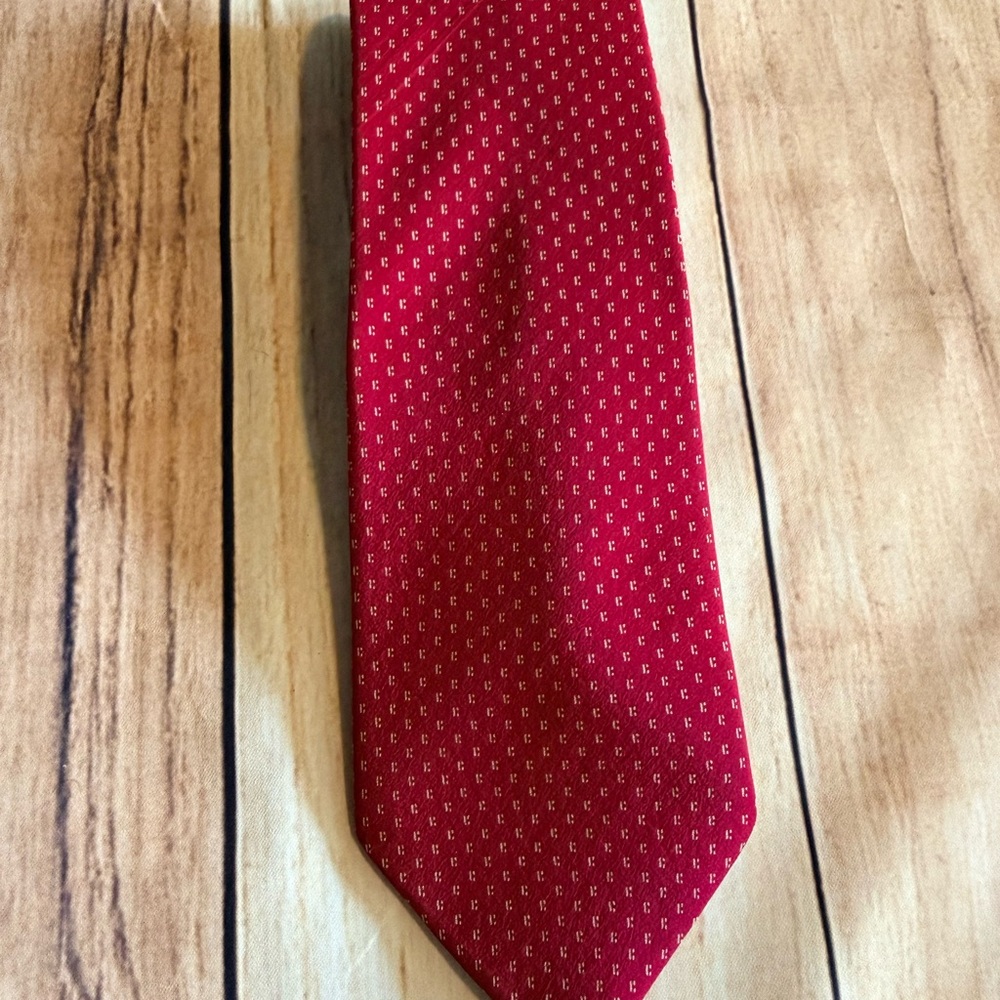 Chloe Vintage Red Tie